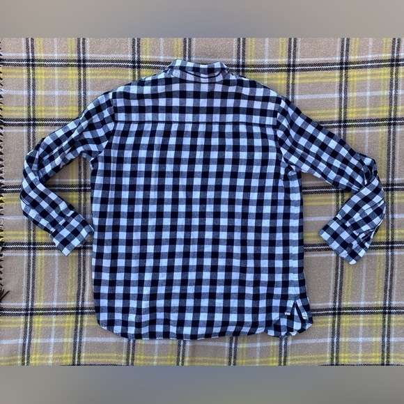 Madewell Classic Black and White Gingham Plaid Button Front Loose Fit Flannel - Picture 2 of 3